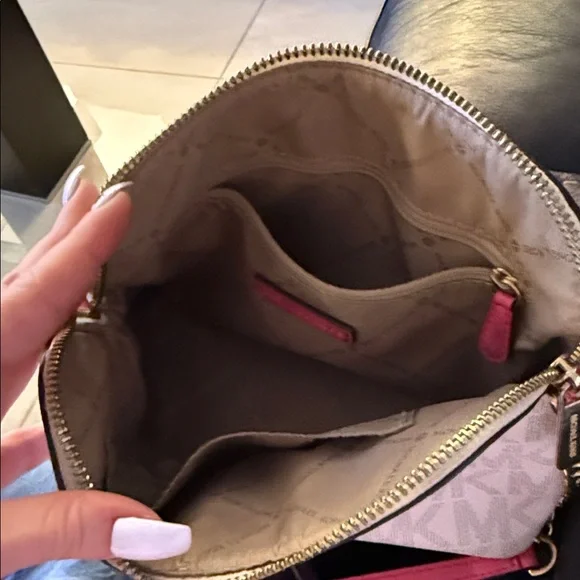 Michael Kors Pink and Cream Stripe Crossbody Bag - Picture 2 of 3